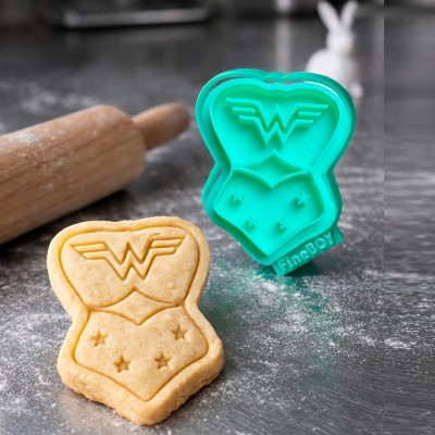Cortador de biscoito - Mulher Maravilha - DM021